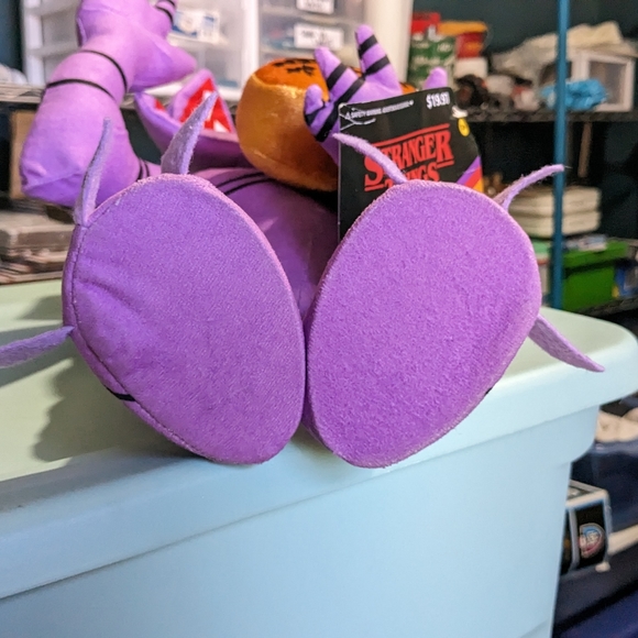 NWT Demogorgon Halloween Door Greeter - Picture 3 of 4